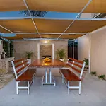 Mit Salzwasserpool, Billard, Tischtennis Und In Strandnaehe